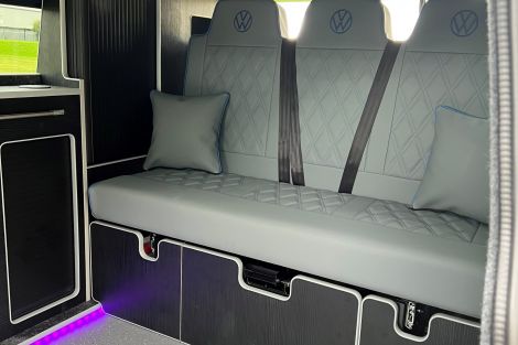 Volkswagen TRANSPORTER T28 LWB DIESEL 2.0 TDI 150 Highline Van DSG